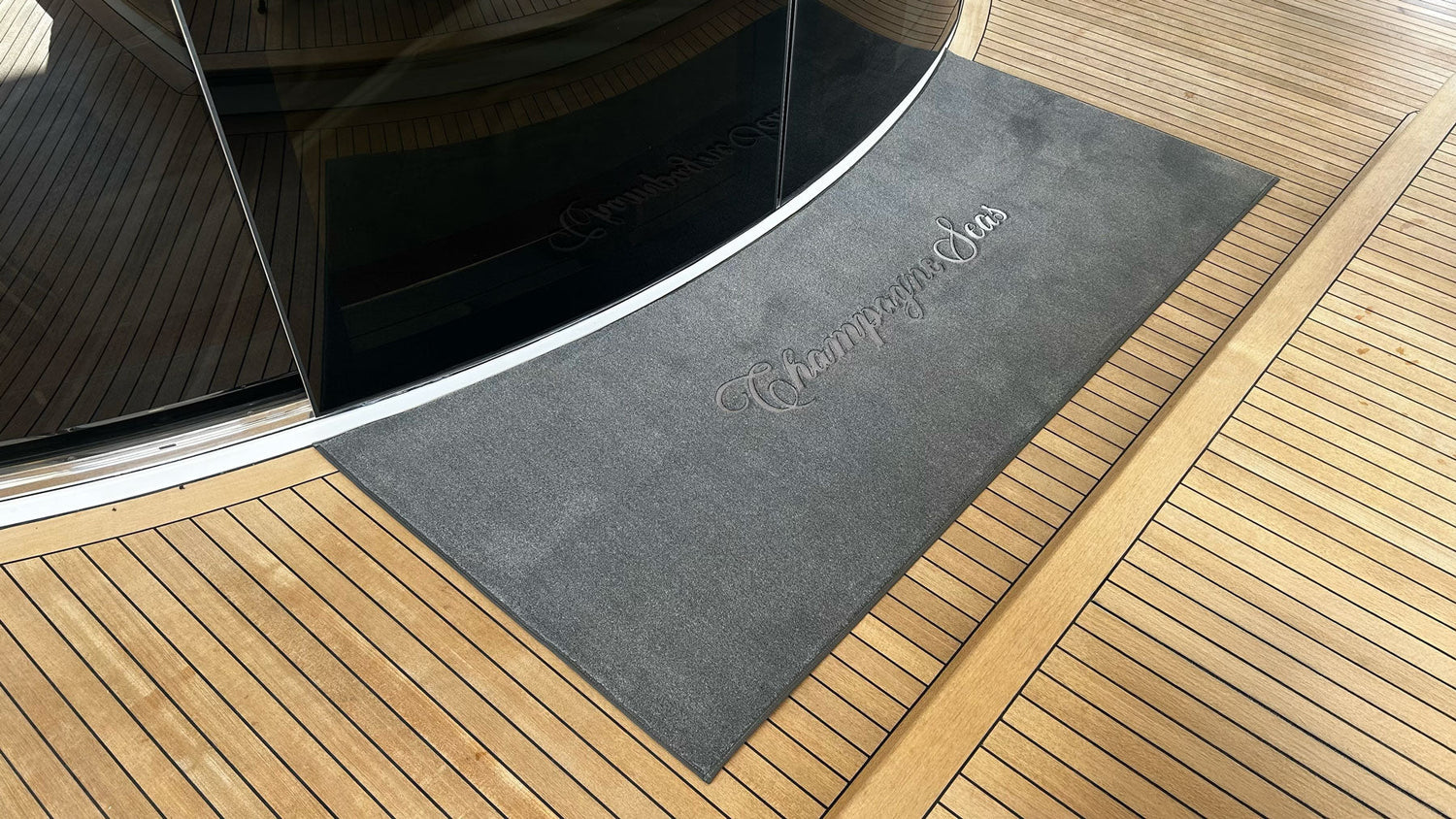 PERSONALIZED YACHT MATS